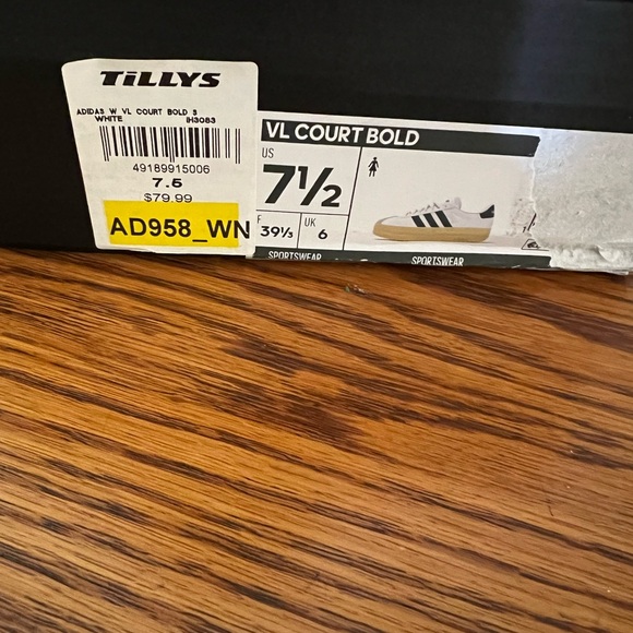 Women’s 7.5 Adidas Court Platform Samba Sneakers! - Picture 2 of 10